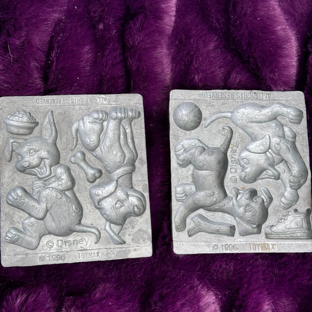 2 Vtg Mold Creepy Crawlers Dolly Maker Disney 101 Dalmatians Dog Toymax Molds